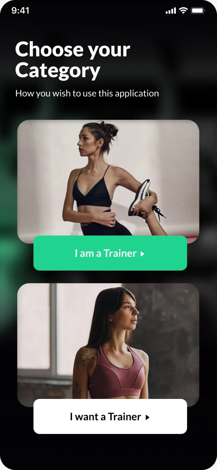 Client progress screen with workout stats, streaks, and performance charts.